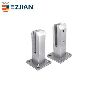 Frameless glass spigot glass support fitting